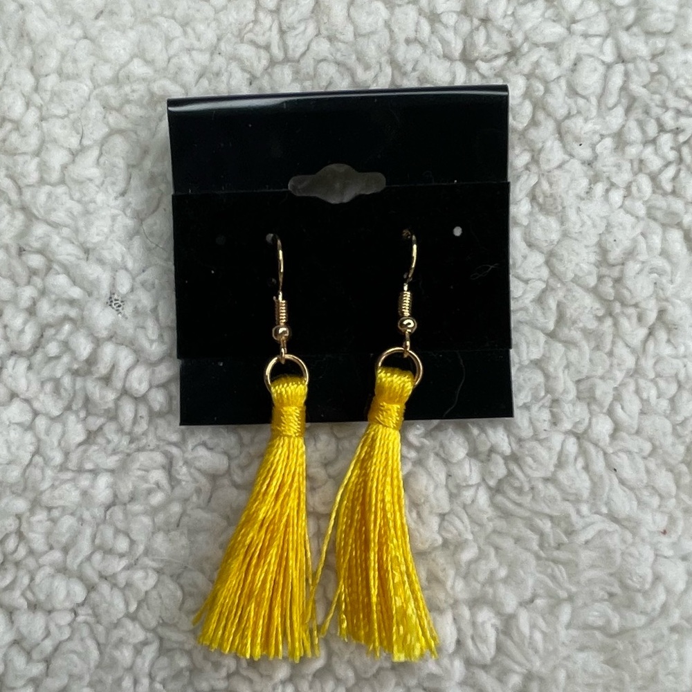 Yellow tassel